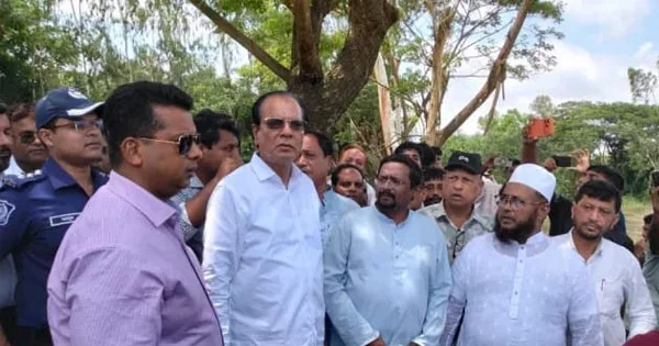দৈনিক পূর্বকোণ - চট্টগ্রামের দৈনিক বাঁশখালীতে বন্যাদুর্গতদের পাশে ত্রাণমন্ত্রী: স্থায়ী পুনর্বাসনের আশ্বাস