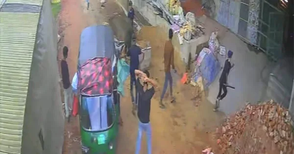 দৈনিক পূর্বকোণ - চট্টগ্রামের দৈনিক ২০ লাখ টাকা চাঁদা না পেয়ে নির্মাণাধীন ভবনে হামলা, ককটেল বিস্ফোরণ