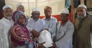 পাহাড় ধসে ক্ষতিগ্রস্তদের মাঝে কাপ্তাই জামায়াতে ইসলামীর ত্রাণ বিতরণ