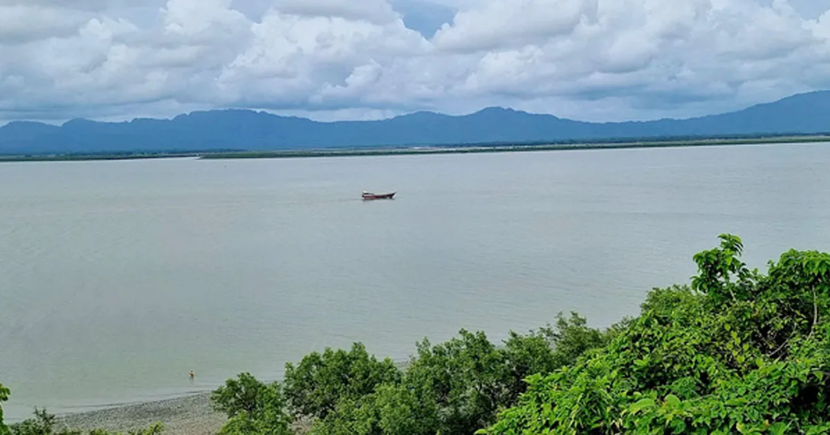 টেকনাফে নাফ নদীতে ভেসে এলো অজ্ঞাতনামা যুবকের মরদেহ
