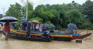 ভারি বর্ষণে খাগড়াছড়িতে সড়ক যোগাযোগ বিচ্ছিন্ন, সাজেকে আটকা পর্যটকরা
