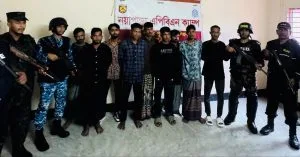 রোহিঙ্গা ক্যাম্পে অভিযান, দুর্ধর্ষ ডাকাতসহ গ্রেপ্তার ১৮