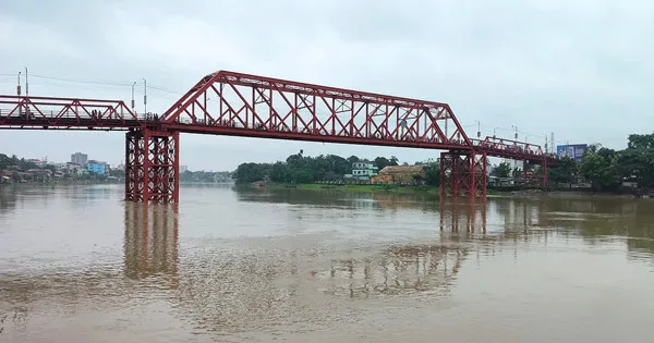 দৈনিক পূর্বকোণ - চট্টগ্রামের দৈনিক সুরমা ও কুশিয়ারার দুই পয়েন্টে পানি বিপৎসীমার ওপরে