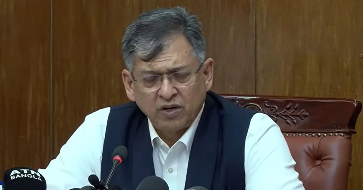 দৈনিক পূর্বকোণ - চট্টগ্রামের দৈনিক সাবেক রাষ্ট্রপতিকে গ্রেপ্তারের দাবি আমলে নেওয়ার মতো নয়: স্বরাষ্ট্রমন্ত্রী
