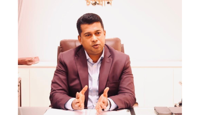 দৈনিক পূর্বকোণ - চট্টগ্রামের দৈনিক চট্টগ্রামে দুর্যোগের কারণে সব কর্মকর্তা-কর্মচারীর ছুটি বাতিল করলেন জেলা প্রশাসক