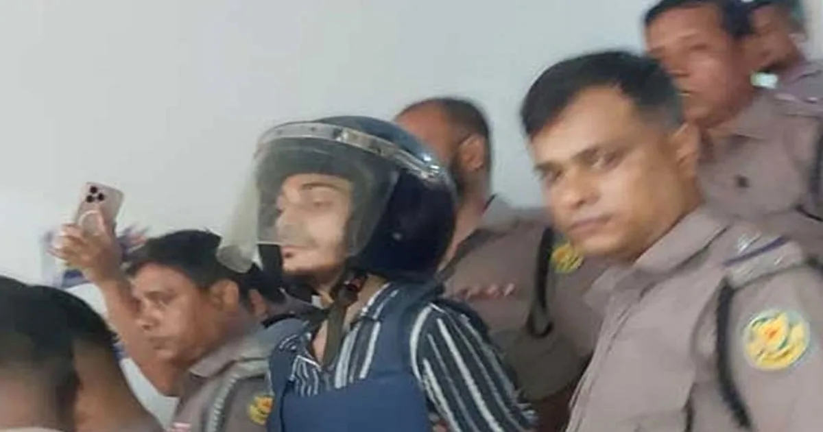 দৈনিক পূর্বকোণ - চট্টগ্রামের দৈনিক টিকটকার প্রিন্স মামুনকে আরেক মামলায় আবারো গ্রেপ্তারের নির্দেশ