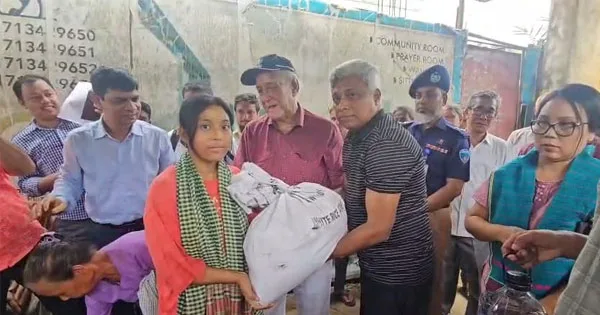 দৈনিক পূর্বকোণ - চট্টগ্রামের দৈনিক বান্দরবানে বন্যায় ক্ষতিগ্রস্তদের ঘর মেরামত করা হবে : প্রতিমন্ত্রী