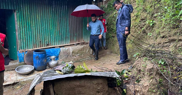দৈনিক পূর্বকোণ - চট্টগ্রামের দৈনিক কাউখালীতে টানা বৃষ্টিতে পাহাড়ধসের শঙ্কা, ঝুঁকিপূর্ণ ৪ ইউনিয়নে মাইকিং
