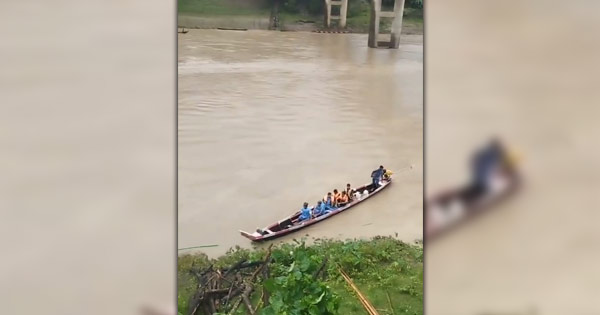 দৈনিক পূর্বকোণ - চট্টগ্রামের দৈনিক থানচিতে রুদ্ধশ্বাস উদ্ধার অভিযান, নিরাপদে ফিরলেন ৭৮ পর্যটক