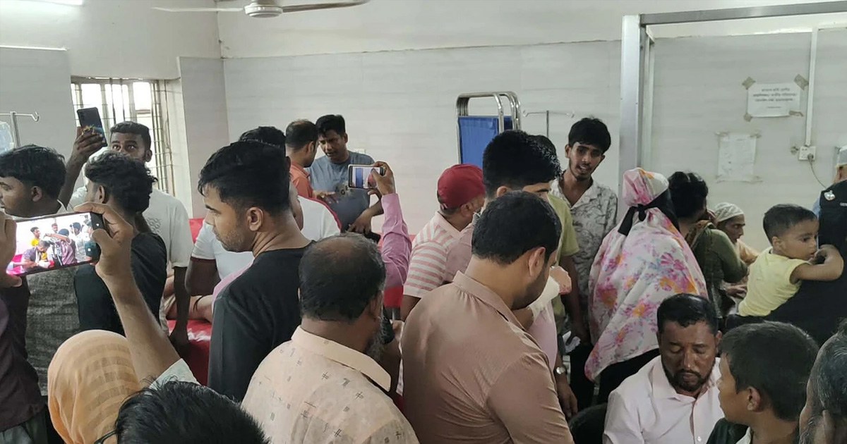 দৈনিক পূর্বকোণ - চট্টগ্রামের দৈনিক আসামি ধরতে গিয়ে হামলার শিকার পুলিশ