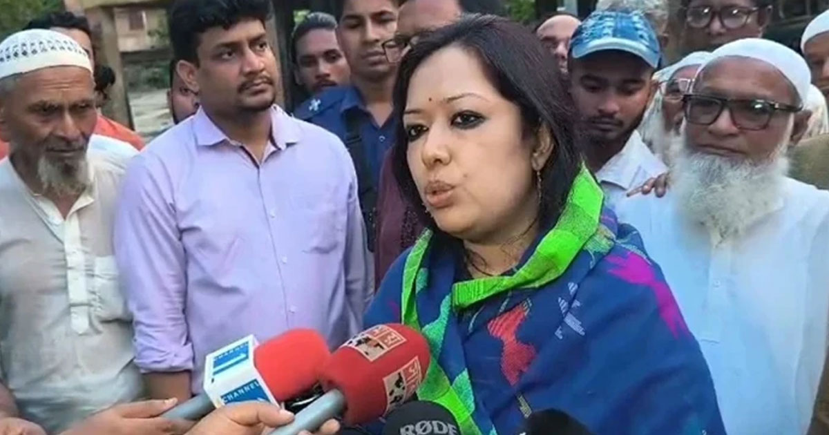 দৈনিক পূর্বকোণ - চট্টগ্রামের দৈনিক দেশে ফিরতে শেখ হাসিনার আইনগত বাধা নেই: রুমিন ফারহানা