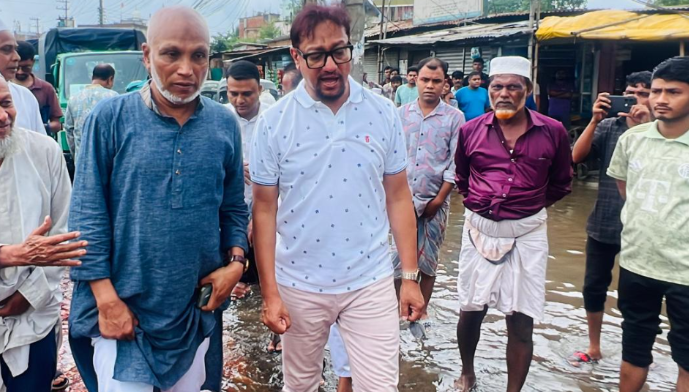 দৈনিক পূর্বকোণ - চট্টগ্রামের দৈনিক চট্টগ্রাম নগরীর ৮০ শতাংশ এলাকা থেকে পানি নেমে গেছে: চসিক মেয়র