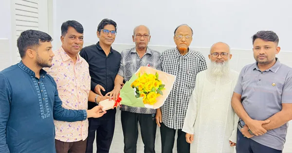দৈনিক পূর্বকোণ - চট্টগ্রামের দৈনিক লোহাগাড়া প্রেসক্লাবের আহবায়ক কমিটি গঠন