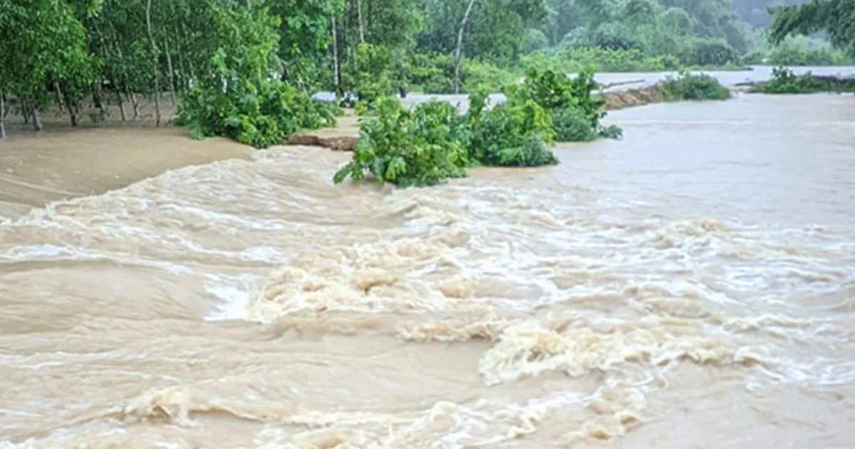 দৈনিক পূর্বকোণ - চট্টগ্রামের দৈনিক নতুন করে ৫ জেলায় বন্যার আশঙ্কা