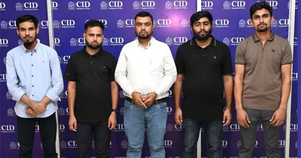দৈনিক পূর্বকোণ - চট্টগ্রামের দৈনিক সৌদি আরবে চাকরির প্রলোভন দেখিয়ে অর্থ আত্মসাত, গ্রেপ্তার ৫