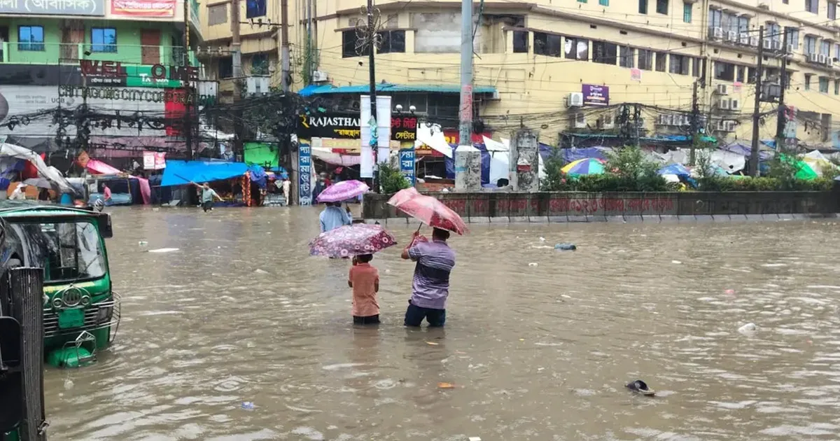 দৈনিক পূর্বকোণ - চট্টগ্রামের দৈনিক টানা বৃষ্টিতে চট্টগ্রাম নগরীর নিচু এলাকায় জলাবদ্ধতা