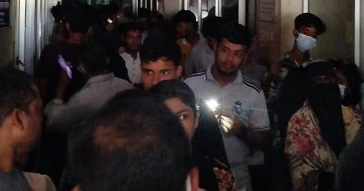 দৈনিক পূর্বকোণ - চট্টগ্রামের দৈনিক চমেক হাসপাতাল আড়াই ঘণ্টা বিদ্যুৎহীন, রোগীদের দুর্ভোগ