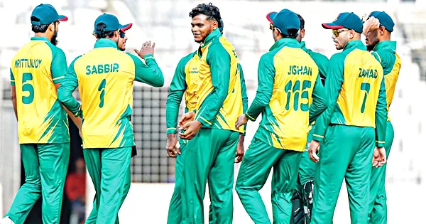 দৈনিক পূর্বকোণ - চট্টগ্রামের দৈনিক মালয়েশিয়াকে গুঁড়িয়ে শুরু এইচপির