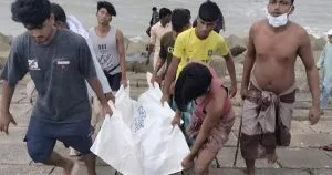 শাহপরীরদ্বীপ বেড়িবাঁধে অর্ধগলিত মরদেহ উদ্ধার