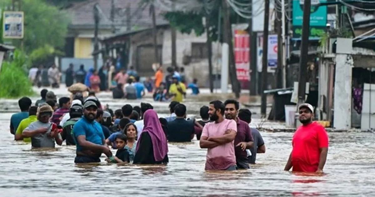 দৈনিক পূর্বকোণ - চট্টগ্রামের দৈনিক শ্রীলঙ্কায় ভয়াবহ বন্যা ও ভূমিধসে নিহত ৭, স্কুল বন্ধ ঘোষণা