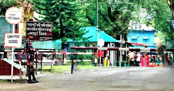 দৈনিক পূর্বকোণ - চট্টগ্রামের দৈনিক হিলি দিয়ে পণ্য আমদানি-রপ্তানি বন্ধের ঘোষণা ভারতীয় ব্যবসায়ীদের