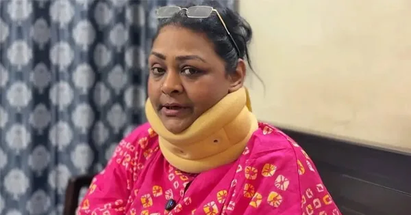 দৈনিক পূর্বকোণ - চট্টগ্রামের দৈনিক অতিরিক্ত ফোন ব্যবহার করে হাসপাতালে নায়িকা