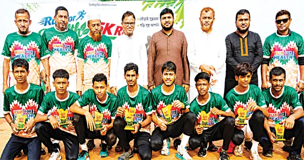 দৈনিক পূর্বকোণ - চট্টগ্রামের দৈনিক লোহাগাড়ায় রান ফর হেলথ ৫কে ম্যারাথন দৌড় প্রতিযোগিতা