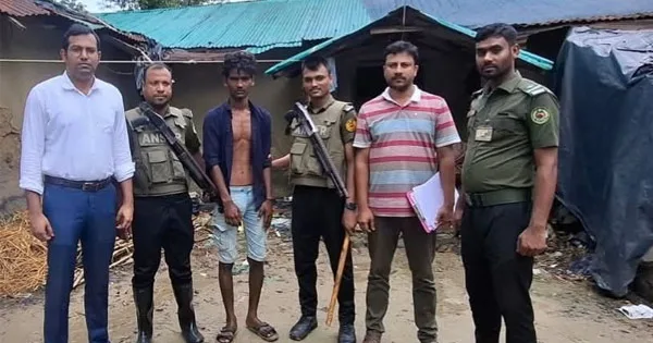 দৈনিক পূর্বকোণ - চট্টগ্রামের দৈনিক মহেশখালীতে চোলাই মদসহ যুবক গ্রেপ্তার, ২ মাসের কারাদণ্ড