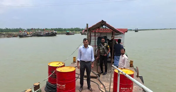 দৈনিক পূর্বকোণ - চট্টগ্রামের দৈনিক মহেশখালীতে ভাসমান তেল বিক্রয়কেন্দ্রসহ ৬ প্রতিষ্ঠান সিলগালা