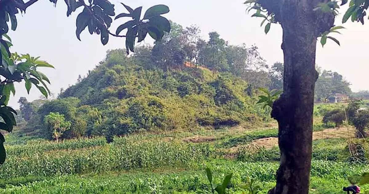 দৈনিক পূর্বকোণ - চট্টগ্রামের দৈনিক টেকনাফ সীমান্তে রাতভর বিকট গোলাগুলি, সতর্ক অবস্থানে বিজিবি