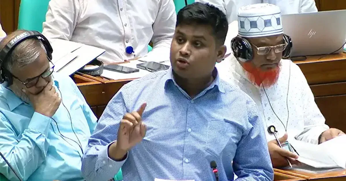 দৈনিক পূর্বকোণ - চট্টগ্রামের দৈনিক ব্রাহ্মণবাড়িয়ার মানুষের সঙ্গে ভুল বোঝাবুঝি, দুঃখপ্রকাশ করলেন হাসনাত