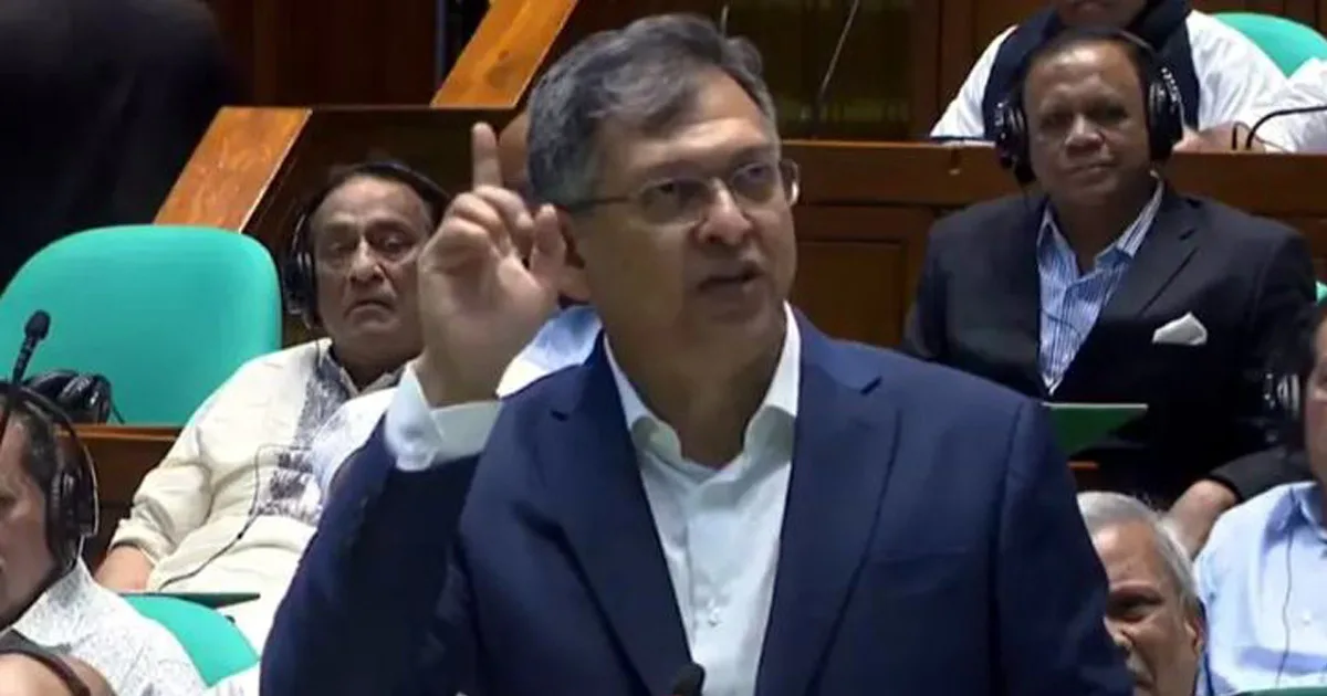 দৈনিক পূর্বকোণ - চট্টগ্রামের দৈনিক বিগত বছরের তুলনায় দেশে খুন, ধর্ষণ ও মব সহিংসতা কমেছে: স্বরাষ্ট্রমন্ত্রী