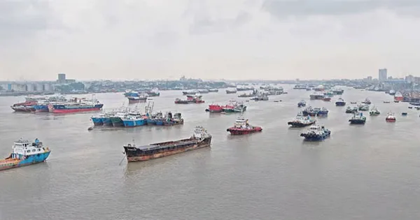 দৈনিক পূর্বকোণ - চট্টগ্রামের দৈনিক চট্টগ্রামে বিদেশি জাহাজ থেকে পড়ে বাংলাদেশি নিখোঁজ