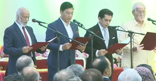দৈনিক পূর্বকোণ - চট্টগ্রামের দৈনিক শপথ নিলেন নতুন ৪ মন্ত্রী, ২ প্রতিমন্ত্রী