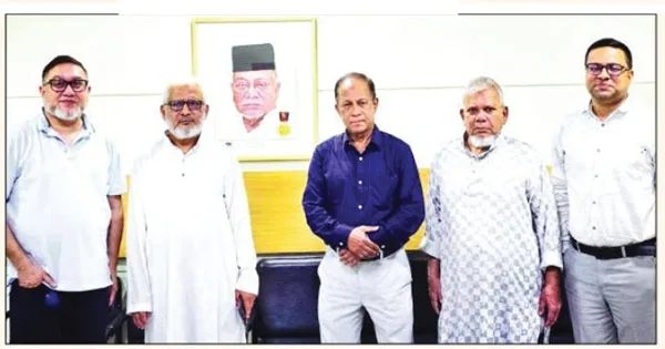দৈনিক পূর্বকোণ - চট্টগ্রামের দৈনিক কোন পথে চট্টগ্রামের ফুটবল