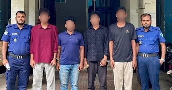 দৈনিক পূর্বকোণ - চট্টগ্রামের দৈনিক চট্টগ্রামে মাদকবিরোধী অভিযানে গ্রেপ্তার ৫২৫