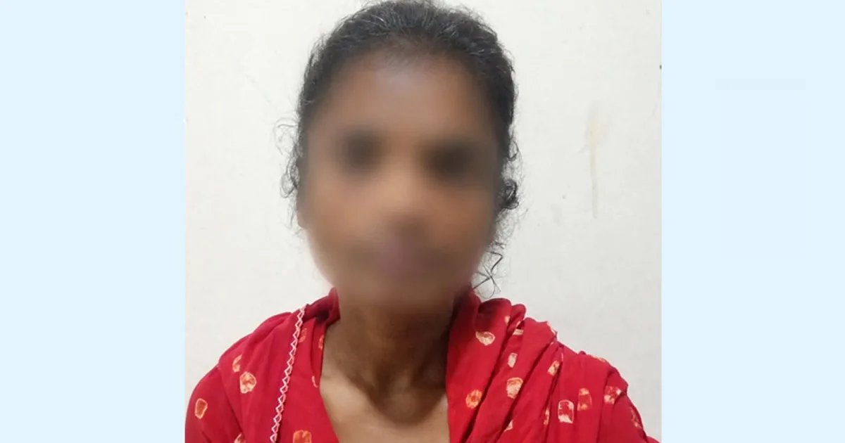 দৈনিক পূর্বকোণ - চট্টগ্রামের দৈনিক পরকীয়া সন্দেহে ঘুমন্ত স্বামীকে ইটের আঘাতে হত্যা, ৯৯৯ এ ফোন করে স্ত্রীর আত্মসমর্পণ