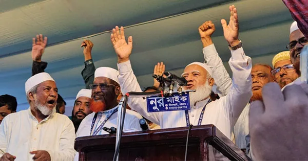 দৈনিক পূর্বকোণ - চট্টগ্রামের দৈনিক ৬ দফা আদায় করেই ঘরে ফিরব: জামায়াত আমির