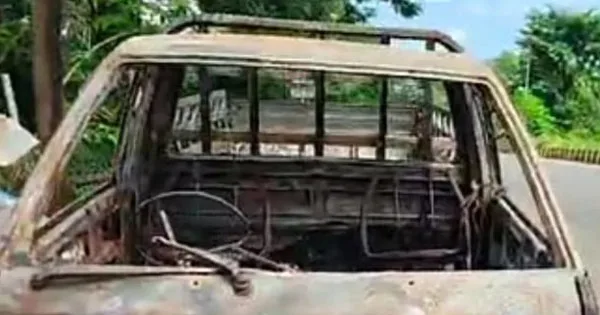 দৈনিক পূর্বকোণ - চট্টগ্রামের দৈনিক রাউজানে গভীর রাতে পিকআপে আগুন