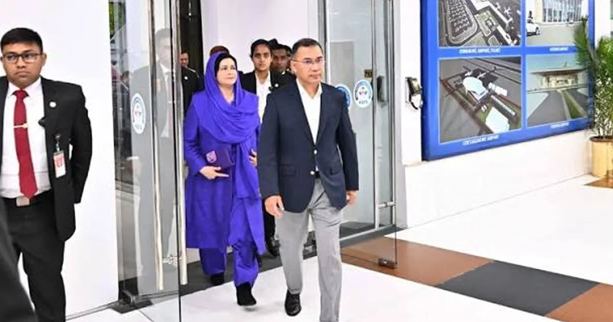 জাতিসংঘের সাধারণ পরিষদের অধিবেশনে যোগ দিতে নিউইয়র্কের পথে প্রধানমন্ত্রী