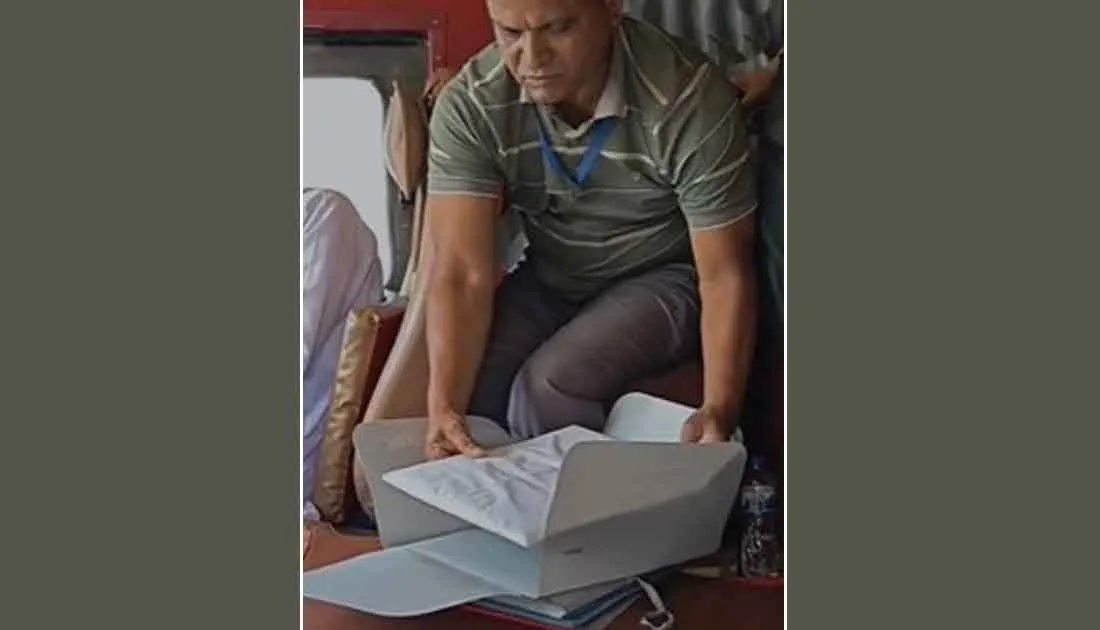 দৈনিক পূর্বকোণ - চট্টগ্রামের দৈনিক সীতাকুণ্ডে বাসযাত্রীর ফাইলে মিলল ৬০ লাখ টাকার ইয়াবা