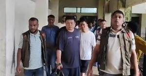 কক্সবাজারে সাইবার স্ক্যাম : ২ হাজার আইফোন-ল্যাপটপসহ ৬ চীনা নাগরিক গ্রেপ্তার