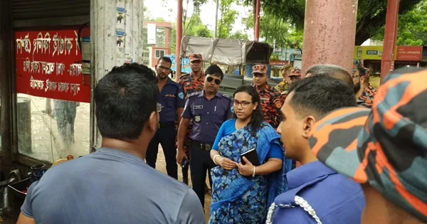 দৈনিক পূর্বকোণ - চট্টগ্রামের দৈনিক অপরিষ্কার রান্নাঘর, কাপ্তাইয়ে ২ প্রতিষ্ঠানকে জরিমানা