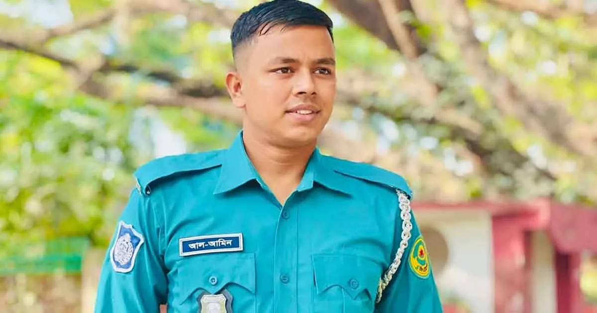 দৈনিক পূর্বকোণ - চট্টগ্রামের দৈনিক চট্টগ্রামে ছিনতাইকারী ধরতে গিয়ে বাসের ধাক্কায় পুলিশ সদস্যের মৃত্যু
