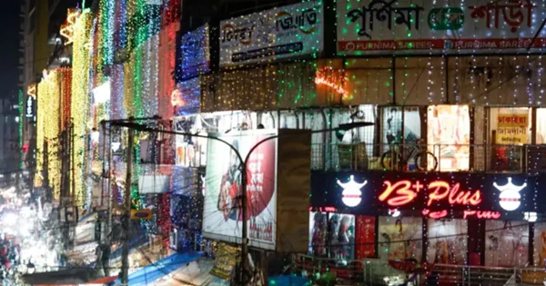 দৈনিক পূর্বকোণ - চট্টগ্রামের দৈনিক দুর্গাপূজায় রাত ১০টা পর্যন্ত শপিংমল-দোকান খোলা থাকবে