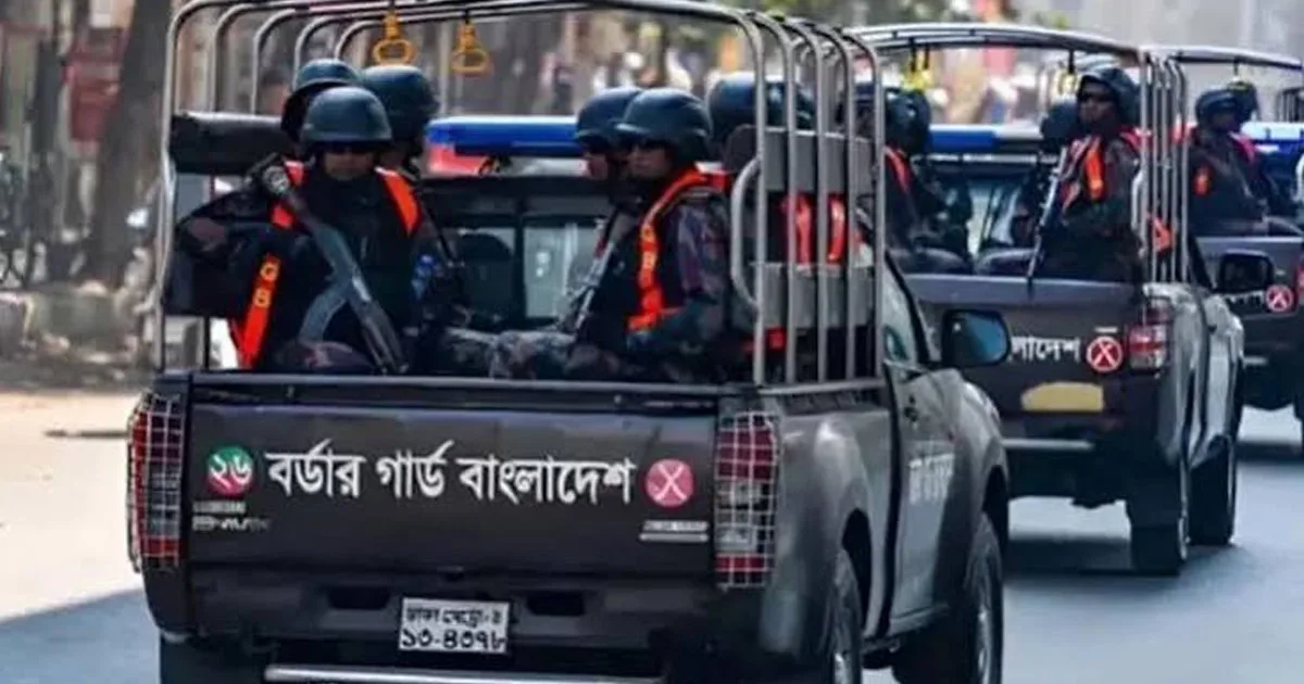 দৈনিক পূর্বকোণ - চট্টগ্রামের দৈনিক সীমান্ত এলাকায় দুর্গাপূজার নিরাপত্তায় ১০ হাজার বিজিবি সদস্য