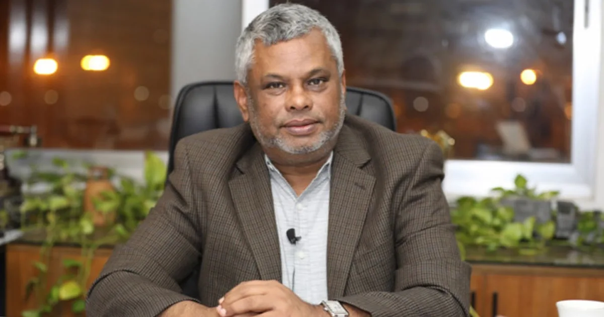 দৈনিক পূর্বকোণ - চট্টগ্রামের দৈনিক এলপিজি বিক্রি করতে হবে বিইআরসি’র দামে, কৃত্রিম সংকটের সুযোগ নেই: আমিরুল হক