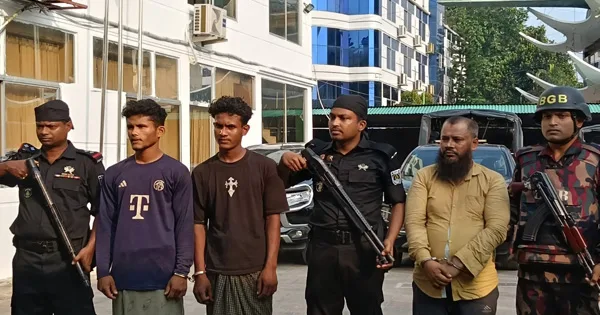 দৈনিক পূর্বকোণ - চট্টগ্রামের দৈনিক ৫ লাখ ৯০ হাজার ইয়াবাসহ গ্রেপ্তার ৩, ট্রলার জব্দ