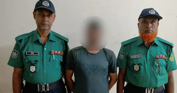 দৈনিক পূর্বকোণ - চট্টগ্রামের দৈনিক অপহরণ করে ‘বলাৎকার’, ভিডিও দিয়ে ‘ব্ল্যাকমেইলের’ অভিযোগে যুবক গ্রেপ্তার