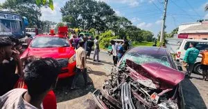 চন্দনাইশে বাস-প্রাইভেটকার সংঘর্ষে শিশুসহ আহত ৫